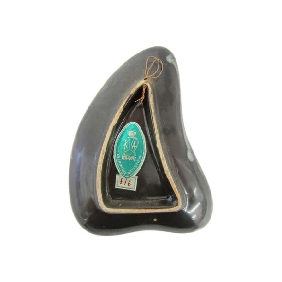 German Pottery Hand painted Girl with Umbrella Wall Hanging by Ker Vitrex - Picture 7 of 10